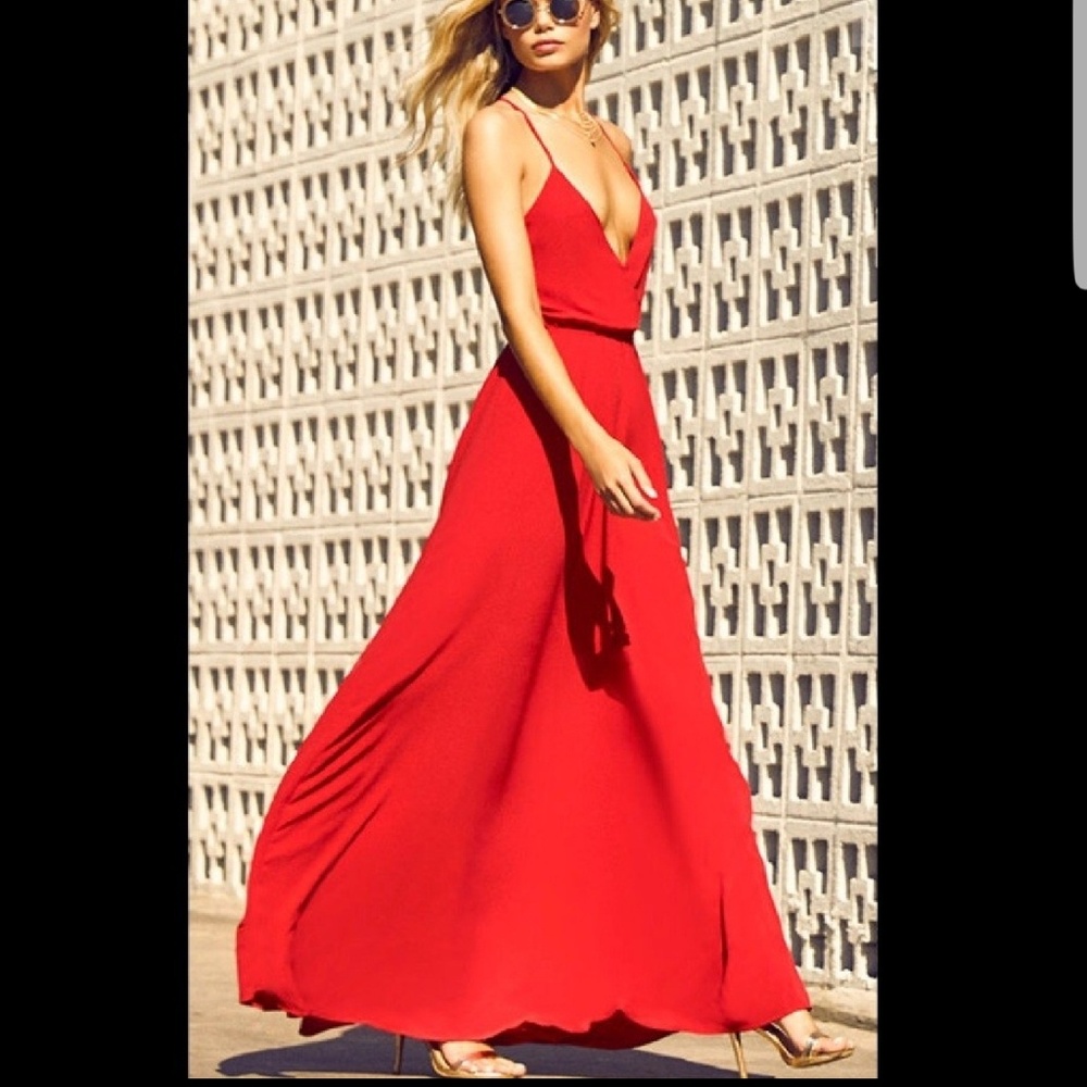 Lulus red maxi
